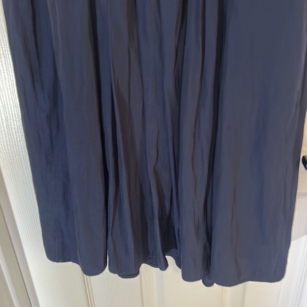 A Pea In The Pod Maternity Dress - Picture 6 of 10